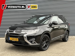 Mitsubishi Outlander 2.0 Aut. 7-Persoons Black Edition Trekhaak/Open dak/Camera