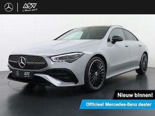 Mercedes-Benz CLA 180 Business Solution AMG | Panorama - Schuifdak | Head-Up Display | 360° Camera | Apple Carplay & Android Auto | DAB+ Radio | Multibeam Led | Stoelverwarming Voorin | Sfeerverlichting