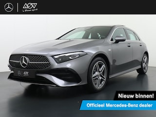 Mercedes-Benz A-klasse 250 e Business Solution AMG | Panorama - Schuifdak | Multibeam Led | DAB+ Radio | Achteruitrijcamera | Apple Carplay & Android Auto | Stoelverwarming Voorin | Sfeerverlichting