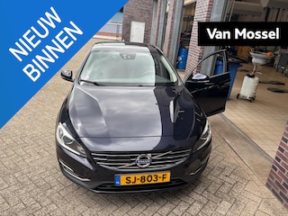 Volvo S60 2.0 T4 Summum | Schuif-/kanteldak | ACC | Climate Pack | Dealeronderhouden | Facturen aanwezig |