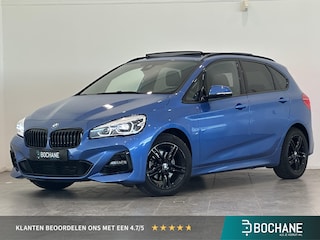BMW 2-serie Tourer 218i High Executive | M Sport | Panoramadak | Trekhaak afneembaar | Parkeersensoren voor, achter en achteruitrijcamera