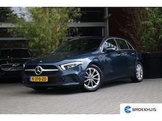 Mercedes-Benz A-klasse 180 Advantage | Denim Blue | Camera | Stoelverwarming | Park Assist