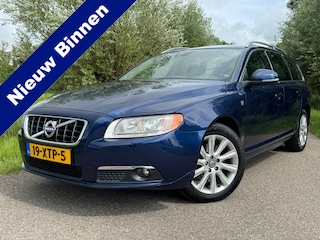Volvo V70 2.0 D3 Momentum / Automaat / Airco / Navigatie / Cruise Control / Leder / Elektrische Achterklep / Trekhaak