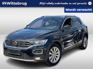 Volkswagen T-Roc 1.5 TSI 150pk DSG Sport / Panorama dak / Elek Achterklep / Virtual cockpit / 17'' LMV / Carplay