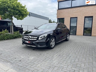 Mercedes-Benz GLA 180 Business Solution AMG