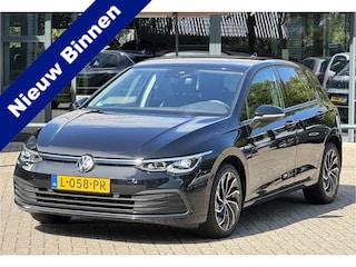 Volkswagen Golf 1.0 TSI Life Business Stoel&stuur verwarming/Led/Cockpit/Apple CarePlay