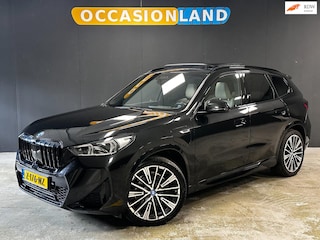 BMW X1 XDrive30e M-Sport|PANO|ACC|LED|CARPLAY|KEYLESS|360|LEDER|HK|MEMORY|SFEER|STOELV|DODEHOEK|20INCH|