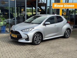 Toyota Yaris 1.5 Hybrid Dynamic - stoelverwarming - camera - led