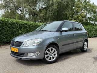 Skoda Fabia 1.2 TSI Ambition | slechts 115.965 km | Clima | Trekhaak | 15" Velgen | 2e Eigenaar | Cruise |