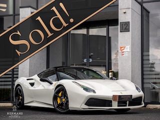 Ferrari 488 3.9 GTB HELE / Front Lift / Passenger Display / Ceramic