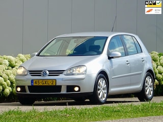 Volkswagen Golf 1.4 TSI Highline 122pk Sport // Navi / Airco / APK
