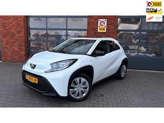 Toyota Aygo 1.0 VVT-i MT Play|Camera|Apple Carplay|Lane Asist|Cruise control