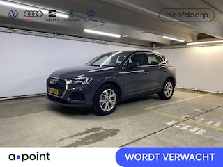Audi Q3 45 TFSI e Business Edition 245 pk S-tronic | Navigatie | Parkeersensoren | Adaptieve cruise control | LED koplampen | Lichtmetalen velgen 18" |