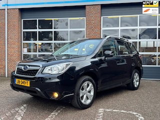 Subaru Forester 2.0 Luxury, Automaat AWD. camera, leder, stoelverw. Trekhaak. NL auto