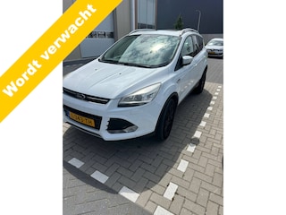 Ford Kuga 1.6 Titanium Plus panodak navi/camera airco/ecc
