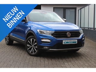 Volkswagen T-Roc 1.5 TSI Style 1.5 TSI 150pk, Navigatie, PDC V+A, Zwart Dak, 17", Virual Cockpit, All Weather banden.