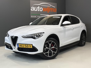 Alfa Romeo Stelvio 2.0 Turbo 280pk AWD Super Q4 Apple carplay, stuurschakeling, performance pack, stoel/stuurverwarming