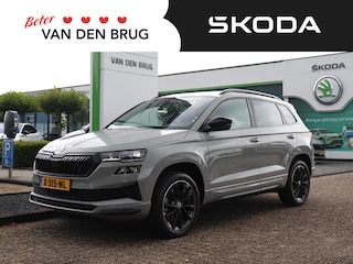 Skoda Karoq 1.5 TSI 150PK ACT Sportline Business | Trekhaak | Panoramadak | Elektrische achterklep | Adaptieve cruise control | Camera | Stoelverwarming
