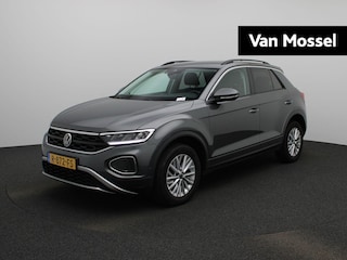Volkswagen T-Roc 1.0 TSI Life | Apple carplay | Parkeersensoren | Cruise control | Airco | 16 Inch Velgen |