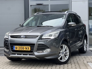 Ford Kuga 1.6 Titanium | Pano dak | Trekhaak | Camera | Elekt. achterklep | Stoelverw. | Navigatie