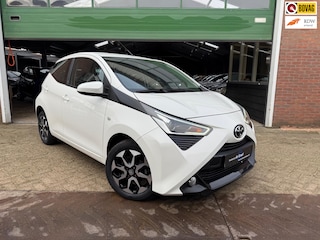 Toyota Aygo 1.0 VVT-i X-PLAY AUTOMAAT|CARPLAY/CAMERA | TEAM/