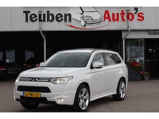 Mitsubishi Outlander 2.0 Instyle 7 Persoons, Stoelverwarming, Climate control, Cruise control, Schuif- kanteldak, Trekhaak, Camera