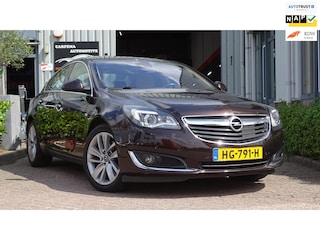 Opel Insignia 2.0 T Cosmo 4x4, Unieke kleur, Adaptive, Xenon/Led, Navi, Full leder