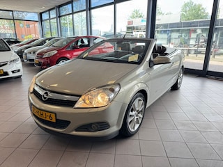 Opel Astra TwinTop 1.8 Enjoy LEDER NAP 100% OND. APK 4-26 BJ 2009 !!!