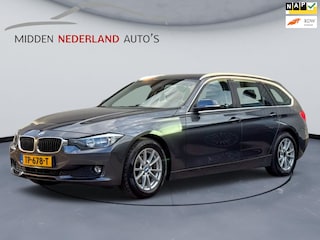 BMW 3-serie Touring 316d High Executive * LEER * AUTOMAAT * PARKEERSENSOREN *