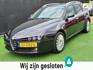 Alfa Romeo 159 Sportwagon 3.2 JTS Q4 LEDER!