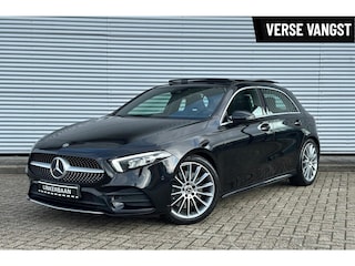 Mercedes-Benz A-klasse 250 4MATIC | AMG Pakket | Panoramadak | MBUX | 19 inch |