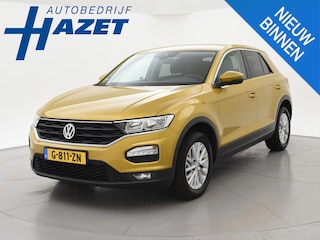 Volkswagen T-Roc 1.0 TSI + APPLE CARPLAY | TREKHAAK | STOELVERW.