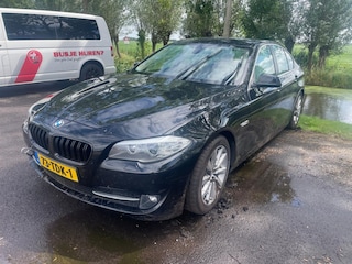BMW 520I EXECUTIVE (WATERSCHADE!)