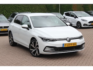 Volkswagen Golf 1.4 eHybrid Style / Camera / Half leder / Navigatie / 18'' / Dodehoek / DAB / Stoelverwarming / ACC