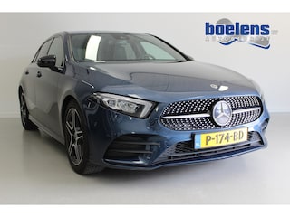 Mercedes-Benz A-klasse 180 Business Solution AMG | 18'LMV | SFEER | PDC-V/A | CAMERA | CARPLAY | CLIMA | NAVI | D-GLAS | KEYLESS |