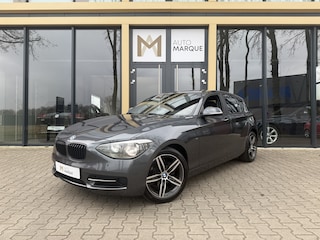 BMW 1-serie 5-Deurs 116i Aut. | !EXPORT! | Executive | Sportline | 17" LM Velgen | Navigatie | Stoelverwarming | Parkeersensoren | HIFI |