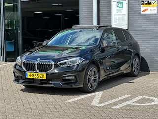 BMW 118i Executive Edition/PANO-DAK/CAMERA/APP-CONNECT/NL-AUTO NAP!!