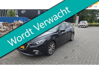 Mazda 3 2.0 GT-M 120pk 5-deurs Clima Leder Navi Xenon Trekhaak 1300kg.