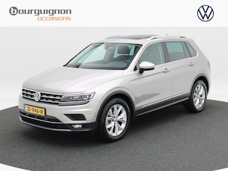 Volkswagen Tiguan 1.5 TSi 150 Pk ACT Highline Automaat | 360° Camera | Trekhaak | Panorama Dak | Carplay | Climate Control | Stoel Verwarming | 18 Inch | 48.116 Km!