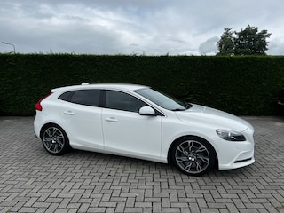 Volvo V40 1.6 T3 R-Design Camera I Navi I All-in prijs!