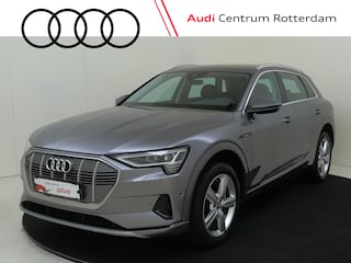 Audi e-Tron 50 quattro Launch edition 71 kWh | Luchtvering | Navigatie Plus | Lederen bekleding | Elektrisch verstelbare voorstoelen | Parkeersensoren | Cruise control |