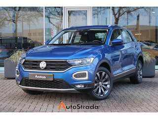 Volkswagen T-Roc 1.5 Sport TSI 150pk | Virtual | LED | Camera | Beats | Climate | Adaptive | Carplay | Navi