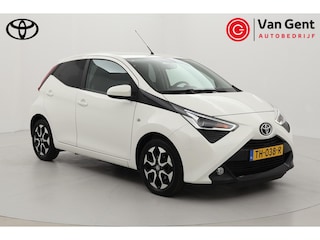 Toyota Aygo 1.0 VVT-i x-first | Apple Carplay / Android Auto | Airco | Camera | 15 inch lichtmetalen velgen | Privacy glas | DAB | Elektrische ramen voor | Bluetooth | Multifunctioneel stuurwiel