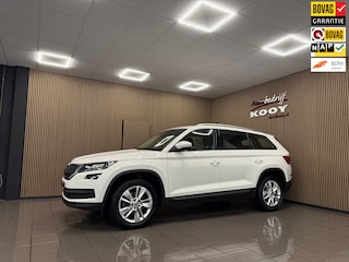 Skoda Kodiaq 1.5 TSI Ambition Business * Automaat / Carplay / Trekhaak / 18" LM Velgen / NL Auto *
