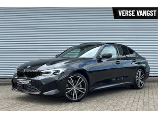 BMW 330e xDrive Sedan Hybrid | Full Option | M Sport | Glazen Schuifdak | H&K | Innovation | Head Up |19 inch |