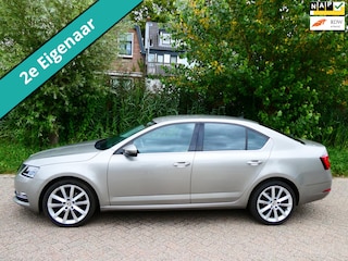 Skoda Octavia 1.0 TSI 116pk Style Automaat 2e eig. Navi PDC Historie