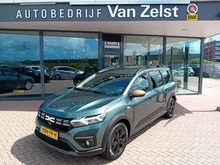 Dacia Jogger 1.6 Hybrid 140 Extreme 7p. Automaat, Airco(automatisch), Carplay/Android auto, Parkeersensoren, Camera, Cruise control, Keyless, Elektrische ramen en spiegels, Nieuwstaat, Dealer onderhouden, Fabrieksgarantie, BOVAG