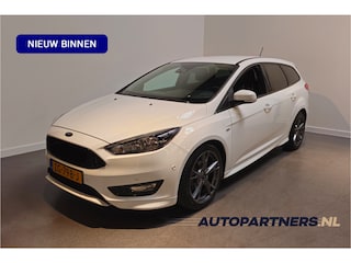 Ford Focus Wagon 1.0 ST-Line - Apple Carplay/Android Auto - Stoel/Stuurverwarming - achteruitrijcamera