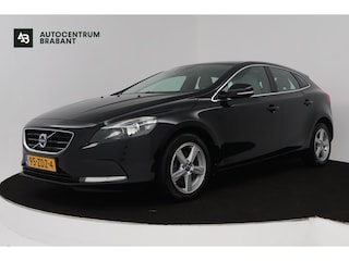 Volvo V40 1.6 T3 Momentum (ACHTERUITRIJCAMERA, PARKEERSENSOREN, CRUISE CONTROL, NAVIGATIE, NL-AUTO)