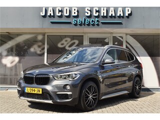 BMW X1 xDrive25i M Sport / AWD / Keyless / Automaat / 232 PK / LEDER / Schuifdak
